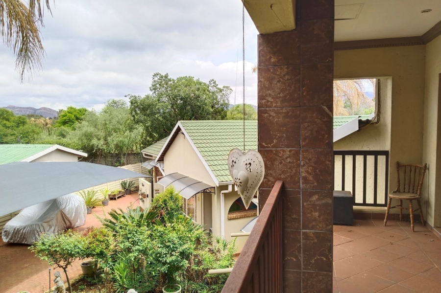 5 Bedroom Property for Sale in Meerhof North West